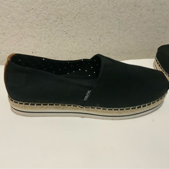New BOBS From Skechers Women's Size 10 Shoe with Memory Foam Black Canvas Flats - Picture 2 of 12